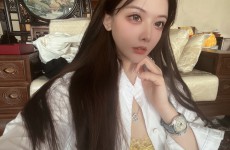 pp4947G超顯白女表