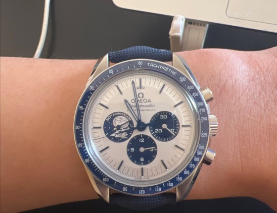 意外之喜歐米茄史努比50周年紀念腕表