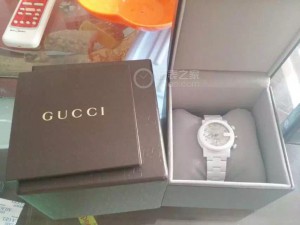 媳婦送的Gucci，雖然我不太喜歡時尚表。。