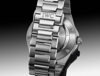 【新品速递】IWC推出全新工程师自动腕表40，重新演绎尊达经典设计