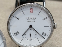 NOMOS限量：精准计时与大爱同行