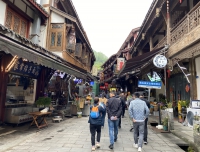 #把运动风戴在腕间# 戴上登山表去青城后山