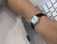 打工人的通勤 OOTD 灵魂单品！——艾米龙当代奢华