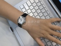 打工人的通勤 OOTD 灵魂单品！——艾米龙当代奢华
