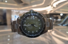 oris65复刻潜水牛油果盘