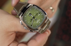 419.Seventies Chronograph Panorama Date