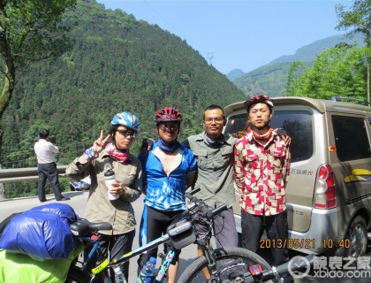 一起骑行318的义乌、昆山兄弟还有在成都捡的妹子