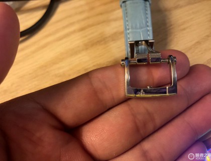 更换了的原装折叠扣