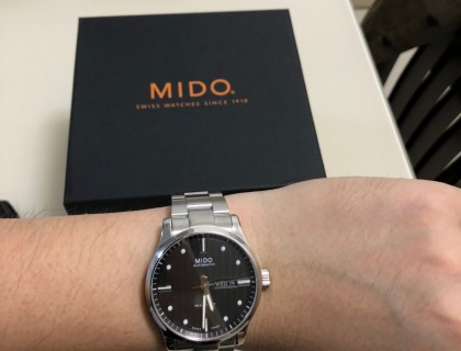 收到之后自己用送的工具截了表带，上手