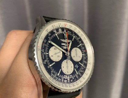 来个侧面的