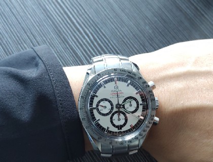 无意间遇到一块这么美的手表，请告诉我有什么理由是不买？OMG买他