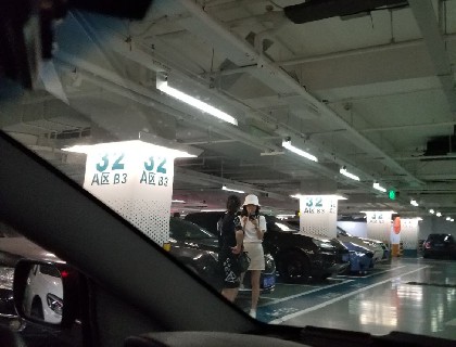 地下停车场的温度绝了
