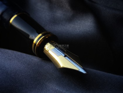 派克世纪箭标，产于上世纪90年代的英国，派克世纪系列是英国皇室的用笔。