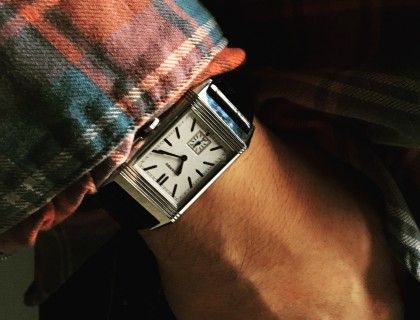 方表的尺寸比手腕略短比较好，更贴合，更好看