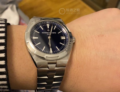 帅，一抹蓝，太好看了，之前也考虑过金款的，还是钢的抗造