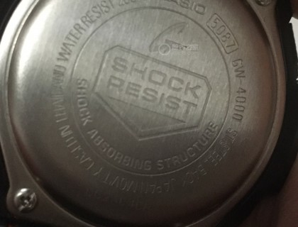 这就是传说中你带着表从悬崖跳下去，你都成饼了它也没事的G-shock
