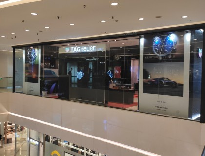 王府井东方新天地直营店，另外一家直营店在skp，北京还有一个专柜在金源燕莎，是经销商授权店。