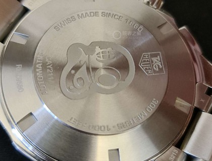 没背透 不过这个Logo也很好看 机芯就是7750 很稳定 日误差3-4左右 统芯之后保养也简单!