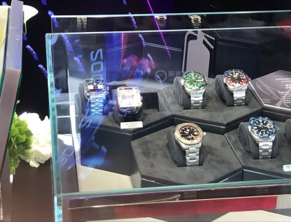柜台的表一个比一个飒