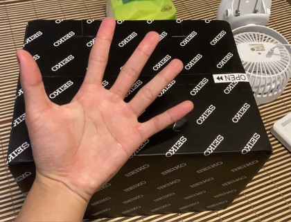盒子较大
