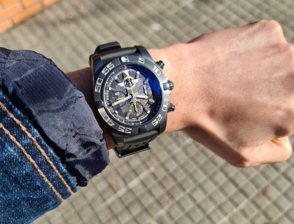 百年灵限量500枚 Chronomat Jet Team 44