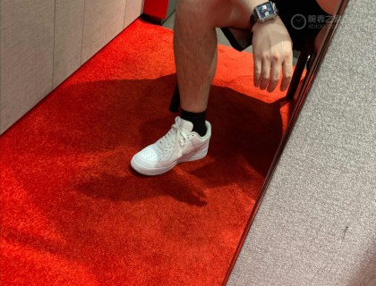 经典麦昆，看大家入的最多的一只，据说瑞士要对这款和Gulf停产
