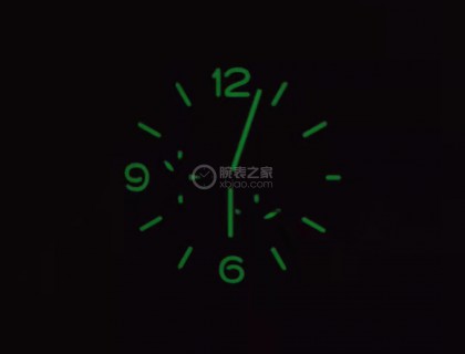 漂亮的夜光绿