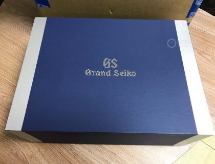 去掉外封后，依然在想，要不要搞这么大个表盒