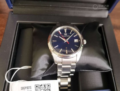 初到的钢带金狮子007