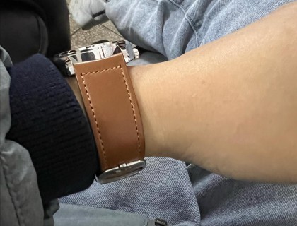 作为正装表有点偏厚