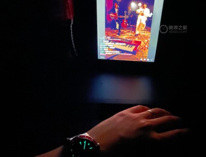 拍完才发现拍到一半，很奇妙。