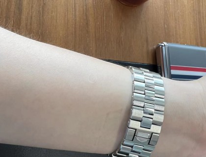 不锈钢链带表扣，一体性比较好