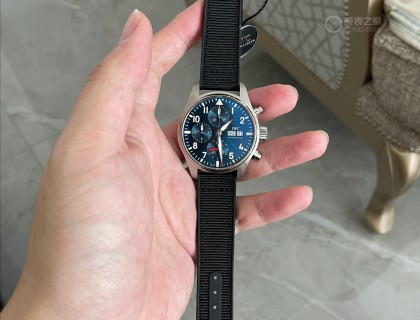 装好后效果，颜值中规中矩吧
