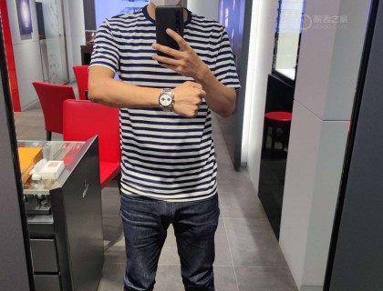 店里拍照整身照，整体效果还不错