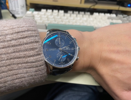 跟我的工位合张影