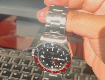 阳光斜照的暖色调，很适合土豆这种复古感