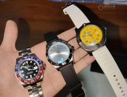 左边的白金可乐果然发黄…没有铂金的冷冽。