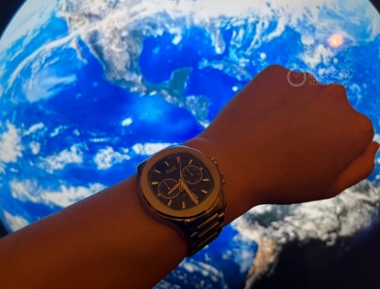 在1和2中选择了3  伯爵 PIAGET POLO