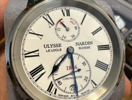 1183-900，“最忠实于航海钟”的雅典，白色珐琅盘面设计高度复刻航海钟，尤其是宽幅的银色外圈，跟航海钟一模一样。