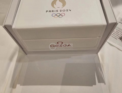 奥运联名款的盒子，最后拍照留念，带时代不回来了。