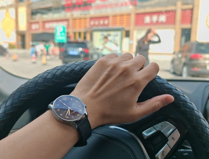 给我的爱表“开开光”  万国表葡萄牙计时龙年特别版
