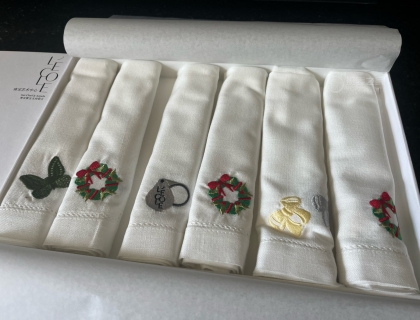 梵克雅宝手工刺绣巾套装