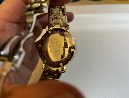 简单的背面