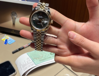 柜台小姐姐展示