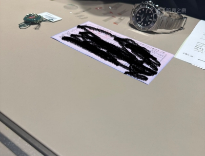撕膜，开卡，一气呵成。