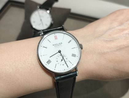 女生腕周14.5mm，佩戴36.4mm表盘也是可以驾驭的