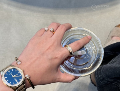 当甜酷girl想入一支金表  伯爵 PIAGET POLO 首发