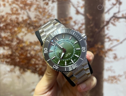 豪利时的瓦登海潜水腕表也太懂度假氛围了