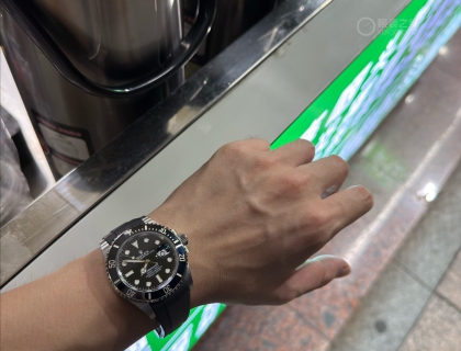 126610 潜航者有历黑水鬼换胶带感受