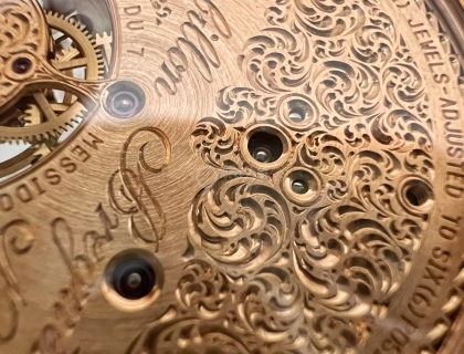 大面积的雕花是匠人倾注热爱的杰作